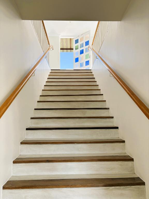 5 Bedroom Property for Sale in Whale Rock Western Cape
